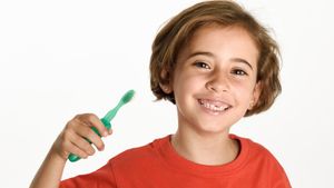 Les dents d’enfants sont durs ou durs, reconnaissez les causes et comment les prévenir