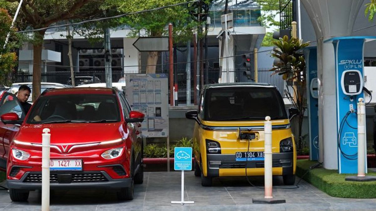 OJK: Electric Vehicle Financing Recorded To Reach IDR 29.07 Trillion Until August 2024