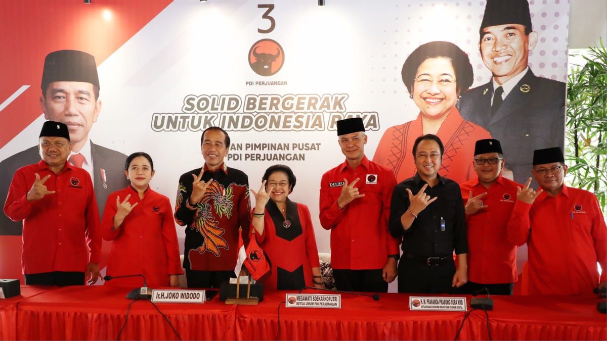 Batik 'Beras Tumpah' Presiden Jokowi yang Curi Perhatian Saat Pengumuman Ganjar Pranowo Capres, Apa Maknanya?