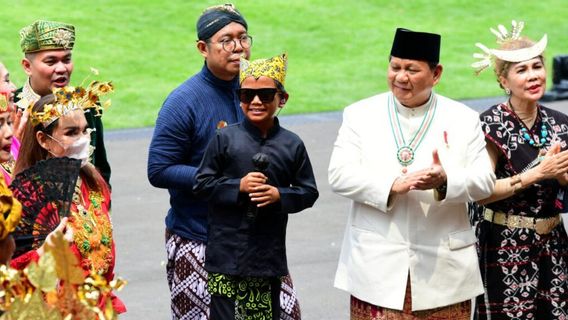 Joining In Rocking The Song 'Ojo Compared To' In Front Of Jokowi, Prabowo: Allowed By The President