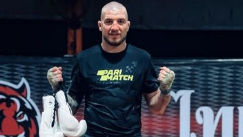 Petarung Ukraina Yaroslav Amosov Selamatkan Sabuk Kejuaraan Dunia Bellator dari Puing-Puing Rumahnya yang Dibom Rusia