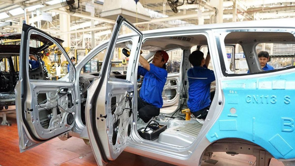 Automotive Industry Experiences Stagnacy For 10 Years, Minister Of Industry Agus Explains The Cause