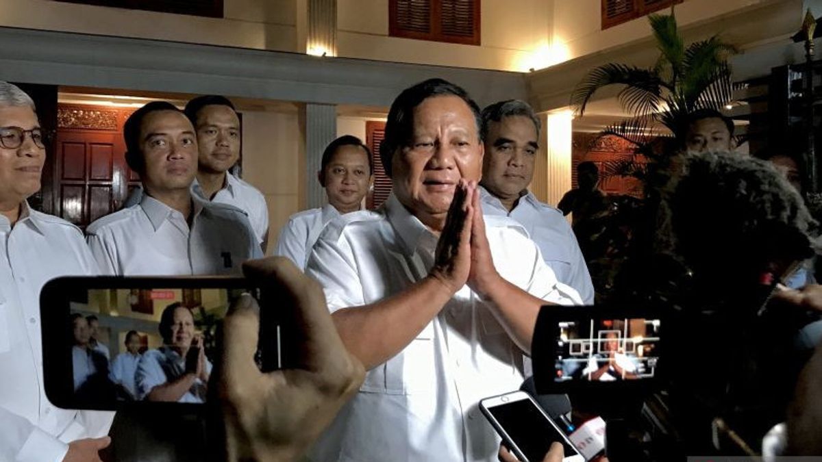 Prabowo dan Kader Partai Peringati HUT ke-16 Gerindra dengan Sederhana di Kertanegara