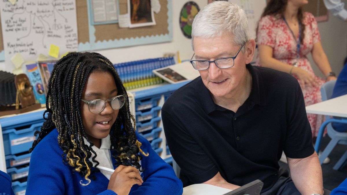 Tim Cook Kunjungi Vietnam untuk Memperkuat Koneksi dan Kontribusi Sosial