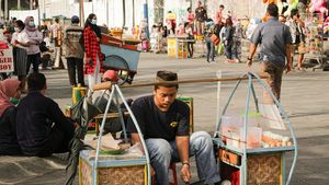 Meski Nggak Kaya, Ini Alasan Indonesia Jadi Negara Paling Bahagia di Dunia 