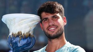 Sinner Mundur, Alcaraz Juara Cincinnati Open 2025