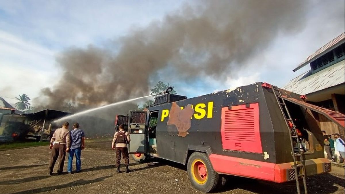 Five Nabire Papua Transportation Service Buses Burned, Police Open Investigation