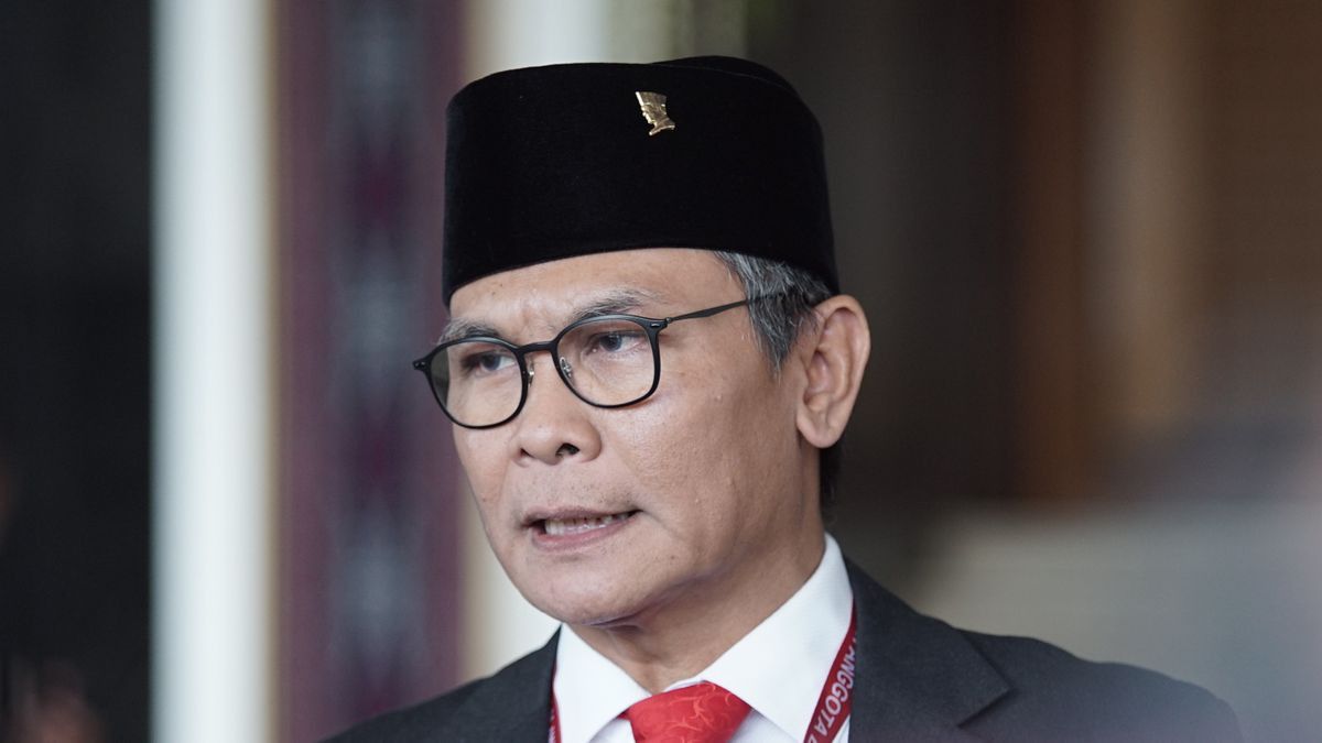 Johan Budi S’entretient En Tête-à-tête Avec Le Président Jokowi, Invité à être à Nouveau Porte-parole?