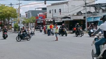 حدث ذلك مرة أخرى ، السيد أوغا معيار 