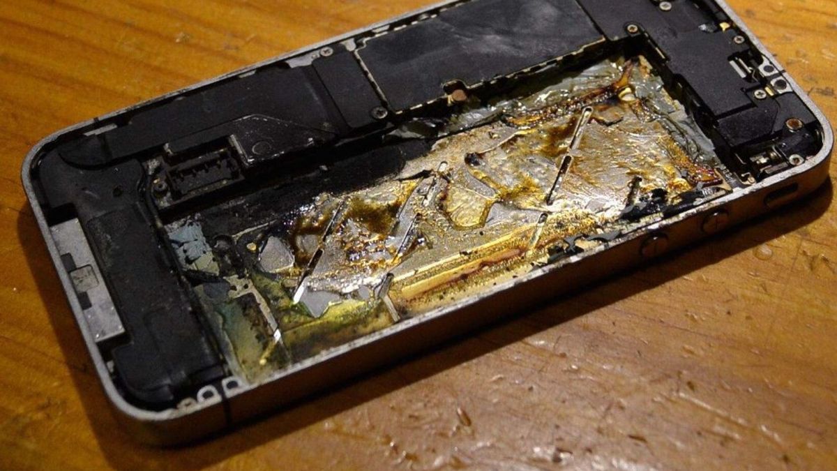 Apple Digugat Gegara iPhone X Meledak dan Lukai Penggunanya