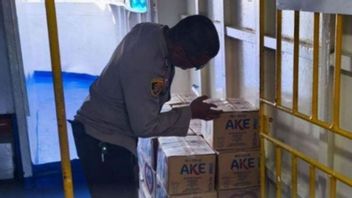 Pelabuhan Manado Diperketat, Polisi Pelototi Modus Miras Cap Tikus Dikemas dalam Dus Minyak Goreng