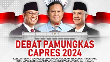 Santai, Prabowo nagera avec son secrétaire privé avant le dernier débat