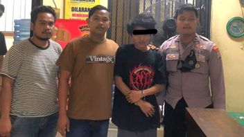 This Middle School Graduate Drug Dealer Claims To Get Goods From Central Jakarta