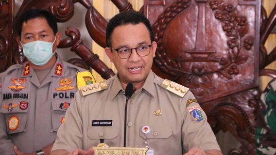  Anies Sadar Toa Banjir Tak Efektif, Minta Jajaran Jangan Beli Lagi