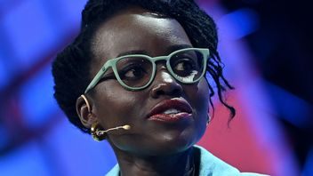Lupita N’yong’o répond aux critiques raciales sur le rôle d’Helen dans The Odyssey