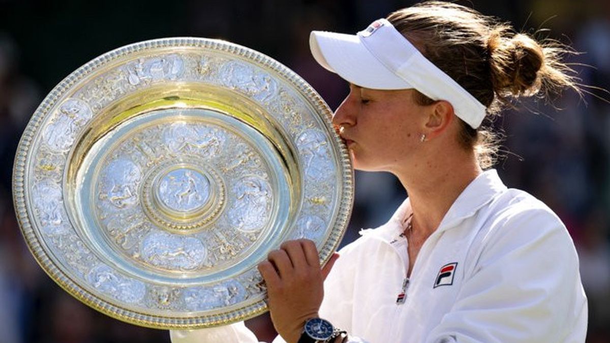 Drama Di Wimbledon! Barbora Krejcikova Cries Happy, Jasmine Paolini Restricted