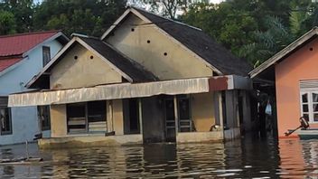 Floods In Sekadau, West Kalimantan, As High As 3.1 Meters Have Apparently Lasted More Than 2 Weeks