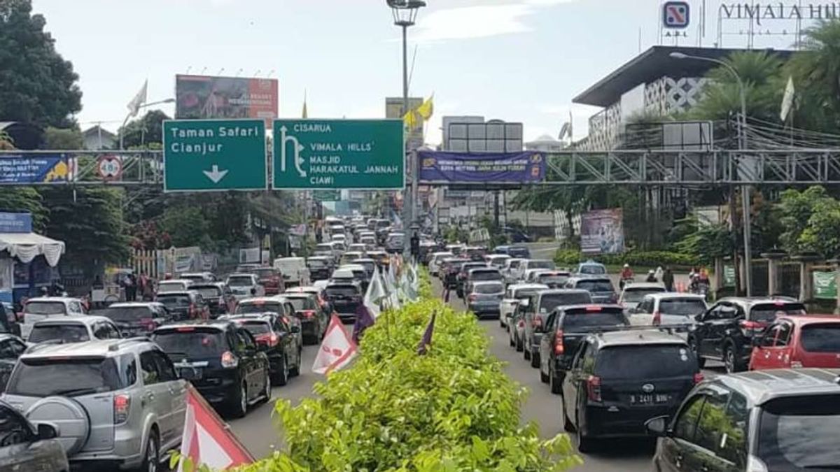 Bogor Peak Route Congested, Police Implement Oneway And Suggest Via Alternative Route