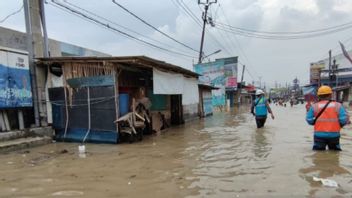 Seven Villages Submerged By Floods Overflowing Bekasi River