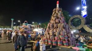 Peringati Maulid Nabi, Masyarakat Kudus Gelar Kirab 1.000 Golok-golok Mentok