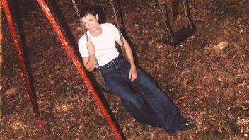 Mood Swings, Henry Moodie 开启最新专辑旅行