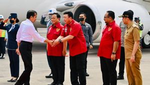 Tiba di Jatim Usai Kunker dari Pontianak, Jokowi Disambut Prabowo Subianto, Kepala BIN dan Menag Yaqut