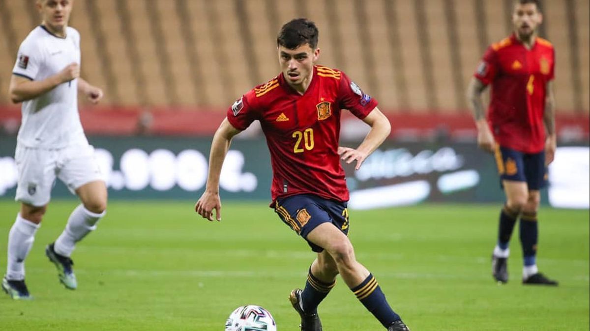 Pedri, Pemain Termuda Spanyol yang Berlaga di Piala Eropa dan Ogah Disamakan dengan Iniesta