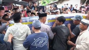    Jenazah Korban Pembunuhan KKB Papua Tiba di Gowa 