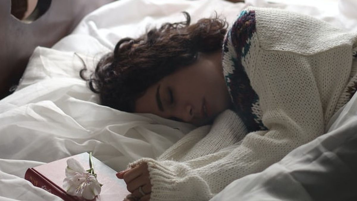 5 Tips Tidur Malam Berkualitas dengan Aktivitas Sederhana