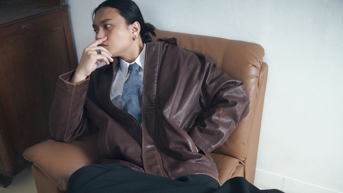 GANGGA Refleksikan Arti Mencintai Seseorang lewat Single Baru SHE