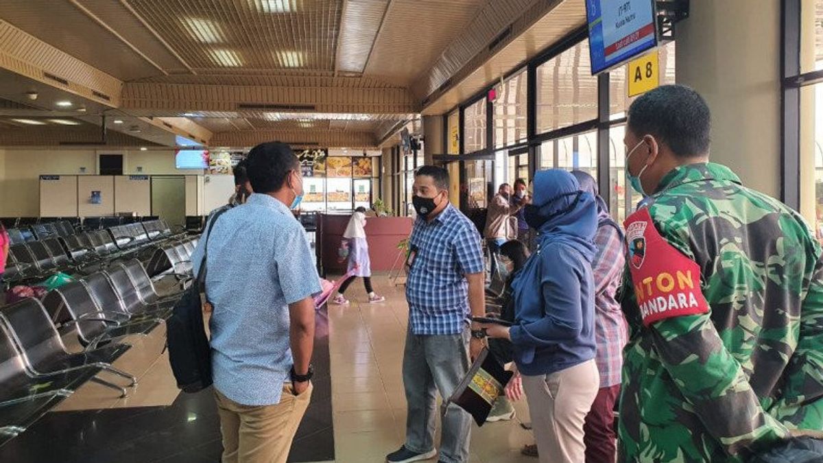 Famille Annulée à Medan Parce Qu'elle A été Trouvée En Utilisant Une Fausse Lettre De Test Rapide COVID-19