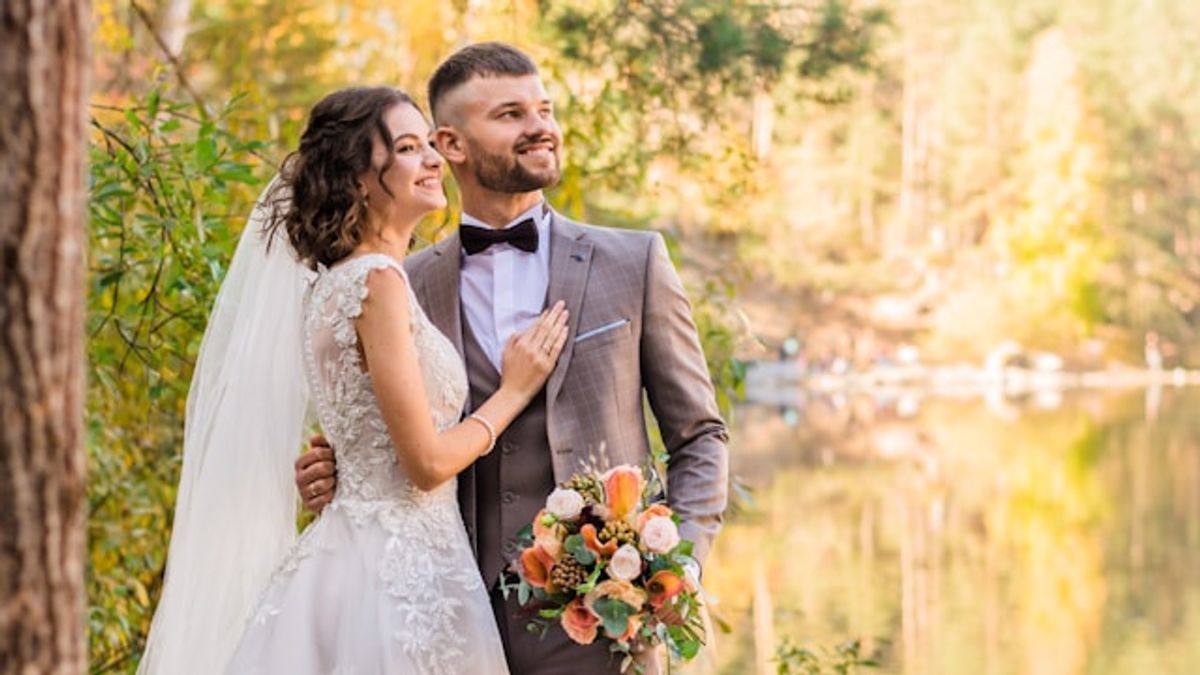 Mengenal Hipogami, Fenomena Perempuan Memilih Pasangan yang Lebih Rendah