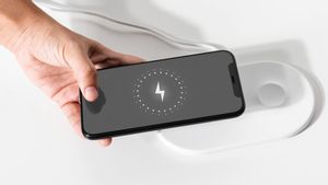 Rahasia Handphone Wireless Charging Bagaimana Proses Pengisiannya Tanpa Kabel Ribet
