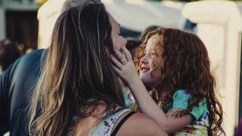 お父さん、お母さんを無視しないでください、これらは子供たちがもっと注意を必要とする9つの兆候です