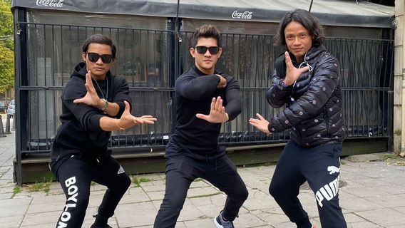 With Tony Jaa And Jason Statham, Check Out Iko Uwais' Excitement At The Expendables 4