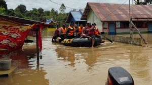 Floods Soak Dozens Of Houses In Kraton Jember Hamlet, 100 Families Affected