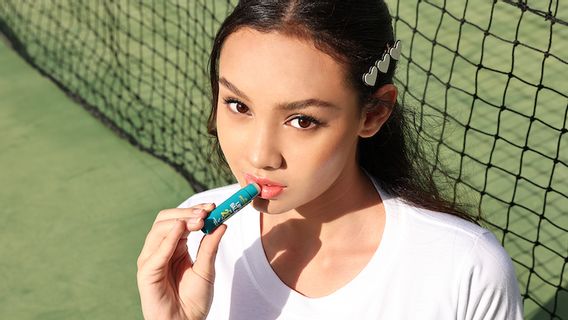 Tips For Maintaining Lip Implementation And Regulatory Ways To Apply Lip Balm