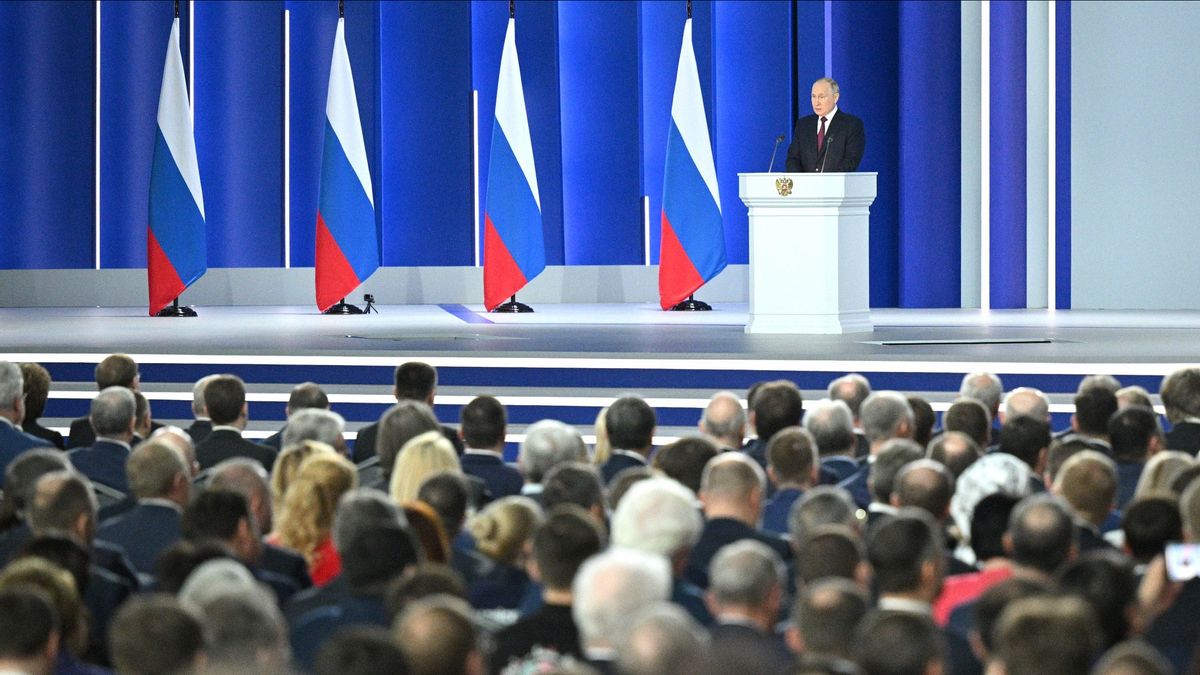 西方指责全球战争摧毁俄罗斯，普京总统誓言继续袭击乌克兰