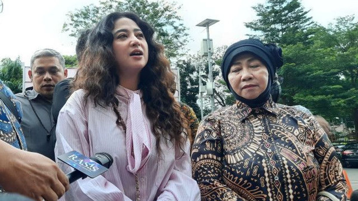 Polisi Akan Mediasi Dewi Persik dengan Fans Leslar di Polres Jaksel