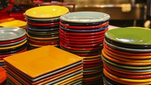 Enggak Cuma Estetik, Alat Masak Enamel Ternyata Punya 7 Keunggulan Ini