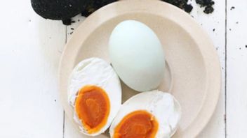 鴨の卵を茹でるのにどのくらいかかりますか?これはガイドです