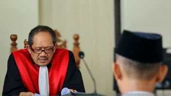 L’accusé de corruption DIPA Akpol Semarang condamné à 4 ans de prison