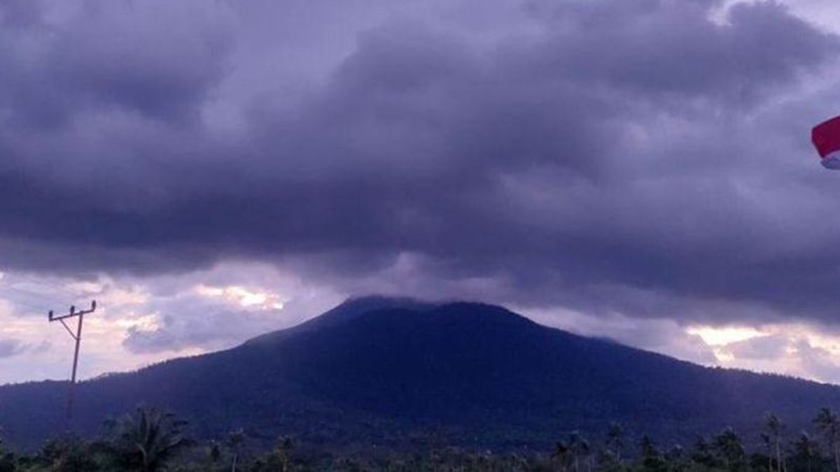 PVMBG : L'activité volcanique du mont Lewotobi masculin dans le bassin a diminué visuellement et gravement