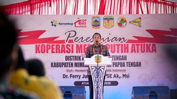 Minister of Home Affairs Inaugurates the Red and White Operations in Atuka, Central Papua
