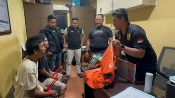 ar, un voleur spécialisé à Tambora porte à nouveau une veste de Food Shopee
