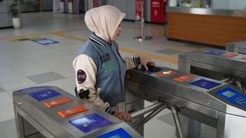 Riding The Jabodebek LRT Can Now Use Tap QRIS, Check Out How