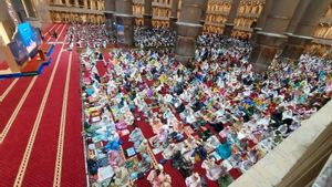 Salat Tarawih Pertama Ramadan 2022: Masjid Istiqlal Dipadati Jemaah