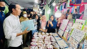 Kunjungan Perdana di 2023, Jokowi Bawa Optimisme Bagi Pedagang Pasar Bawah Pekanbaru