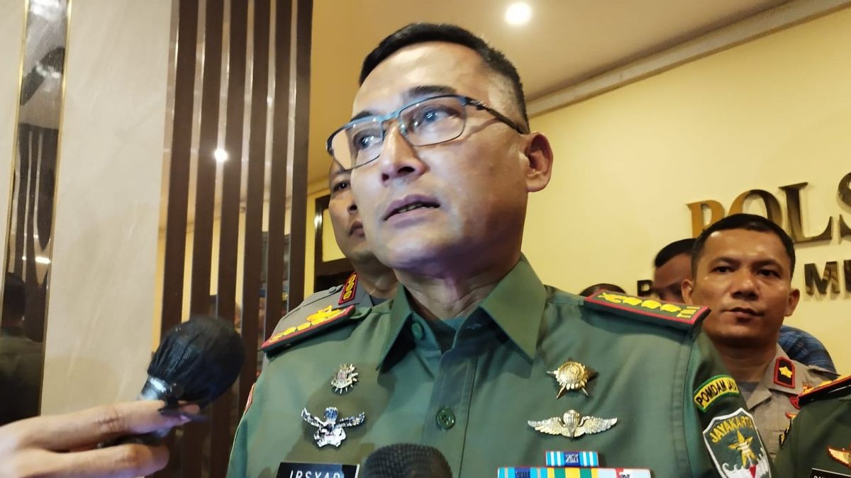 TNIは、セネン・ジャクプスの大道芸人刺しの加害者がTNIコダム16パティムラの職員であることを確認した。
