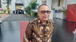 10 ans avec Jokowi, Ari Dwipayana Pamit retourné à UGM